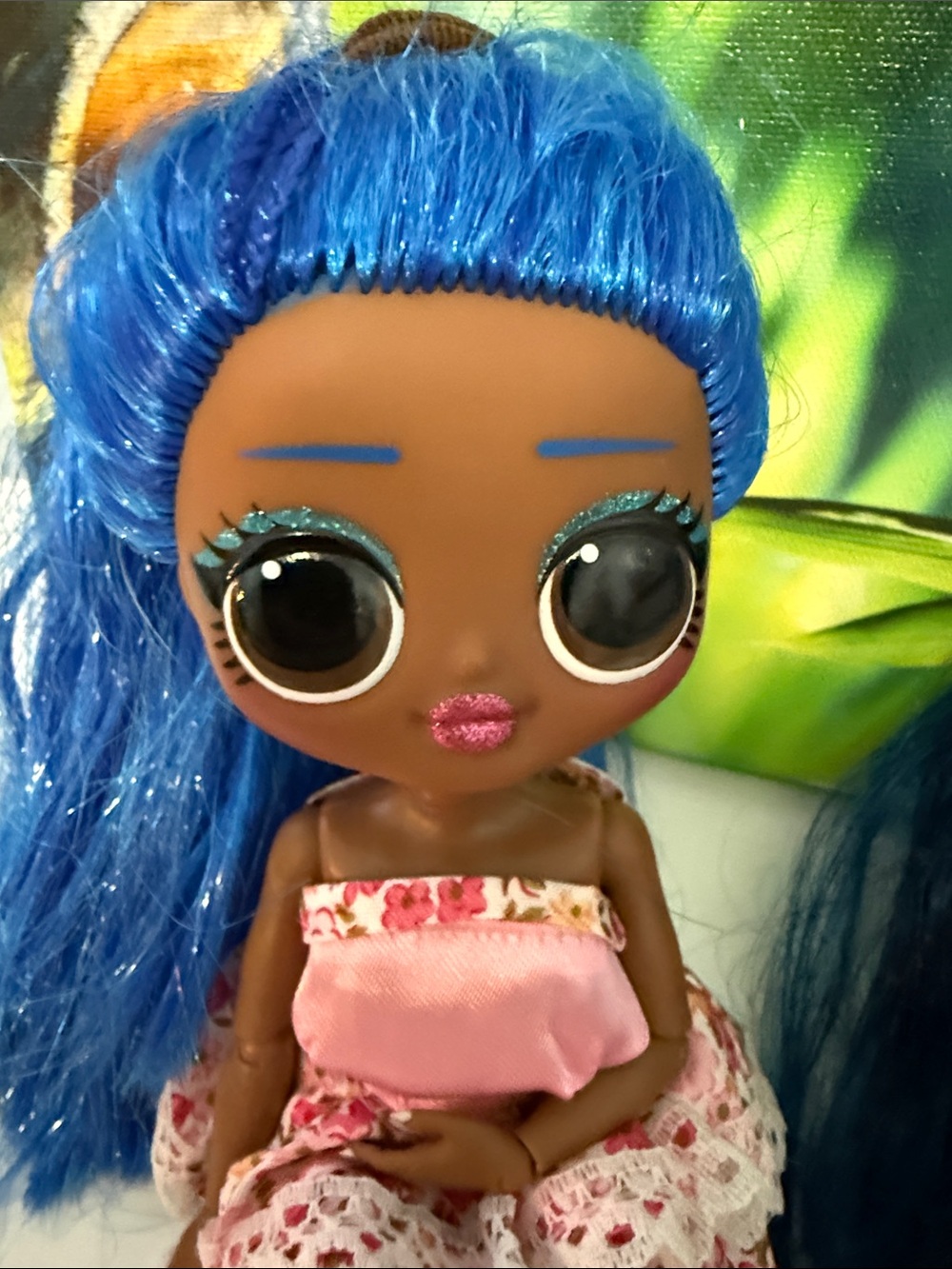 L.O.L. Surprise! OMG 2 Surprize Dolls - Picture 2 of 6